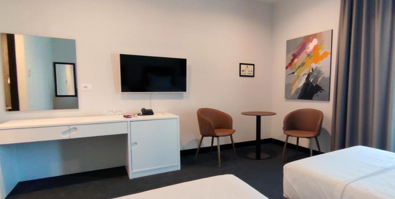 Hotel Delta Premium Durres Luaran gambar